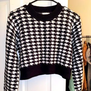 Superdown Houndstooth Cropped Sweater